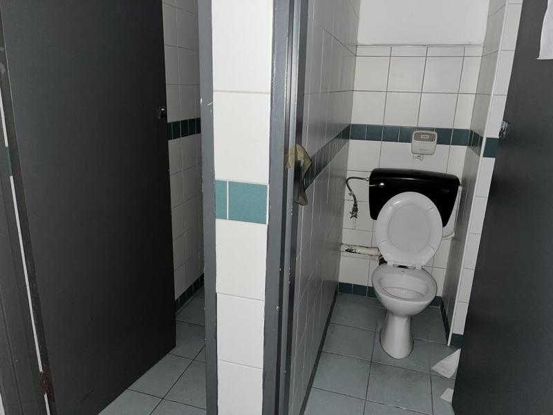 To Let Commercial Property for Rent in Salt River Western Cape